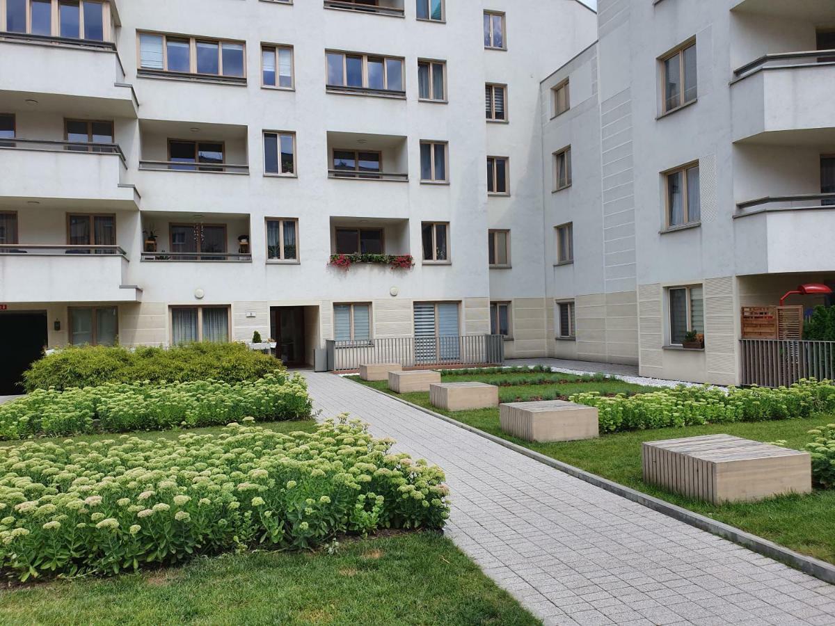 Private Garden In City Center P4You Pl Krakow Exterior photo